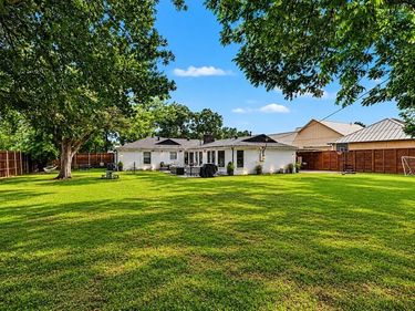 5979 Charlestown Drive, Dallas, TX 75230