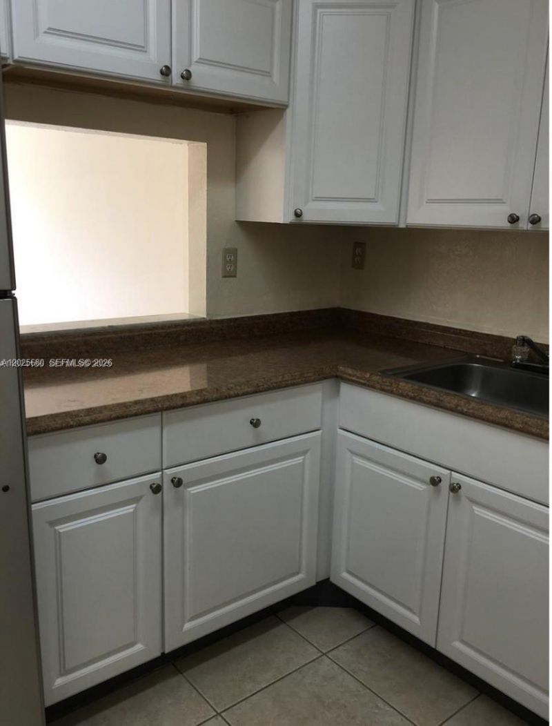 10900 SW 104th St, Unit 210, Miami, FL 33176 Photo