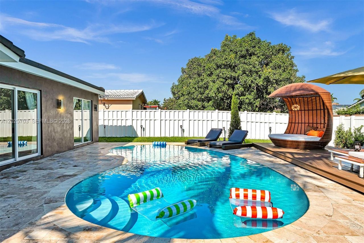 5005 Johnson St , Hollywood, FL 33021 Photo