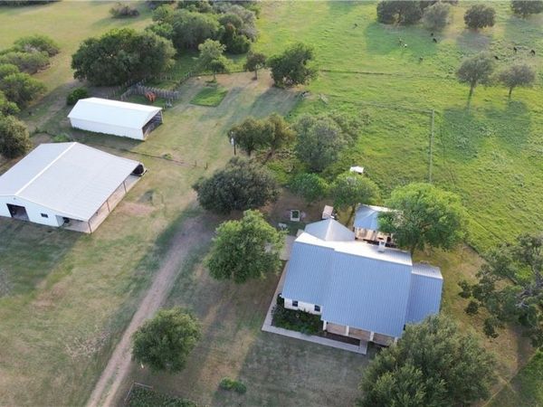 3240 Concrete Edgar Rd, Cuero, TX 77954