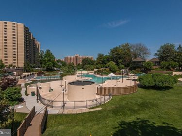 203 YOAKUM PARKWAY, Unit 208VA, ALEXANDRIA, VA 22304