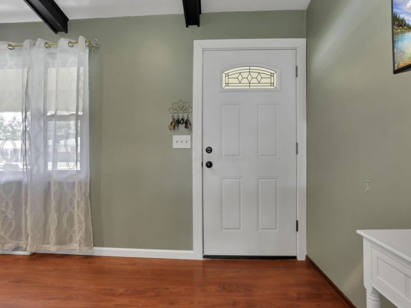 439 Foxwood Drive, Columbus, OH 43230 Photo 4
