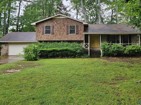7808 SE Double Tree Drive SE, Huntsville, AL 35802
