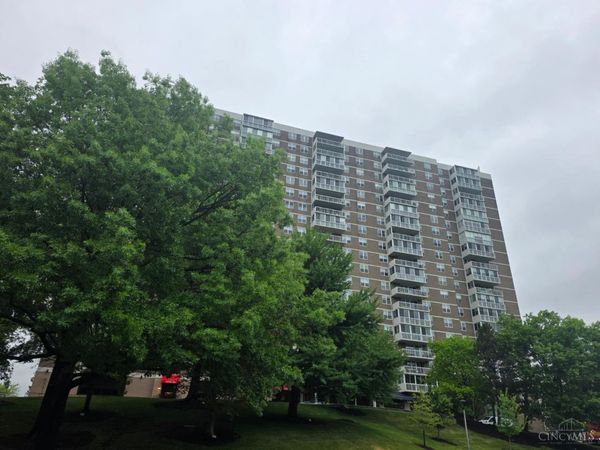 2444 Madison Road, Unit 210B, Cincinnati, OH 45208