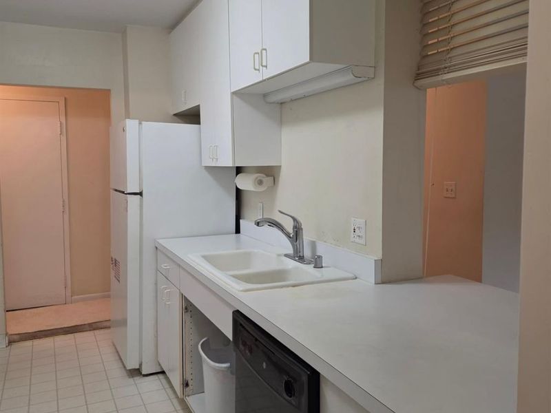 2444 Madison Road, Unit 210B, Cincinnati, OH 45208 Photo 17
