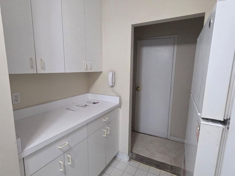 2444 Madison Road, Unit 210B, Cincinnati, OH 45208 Photo 18