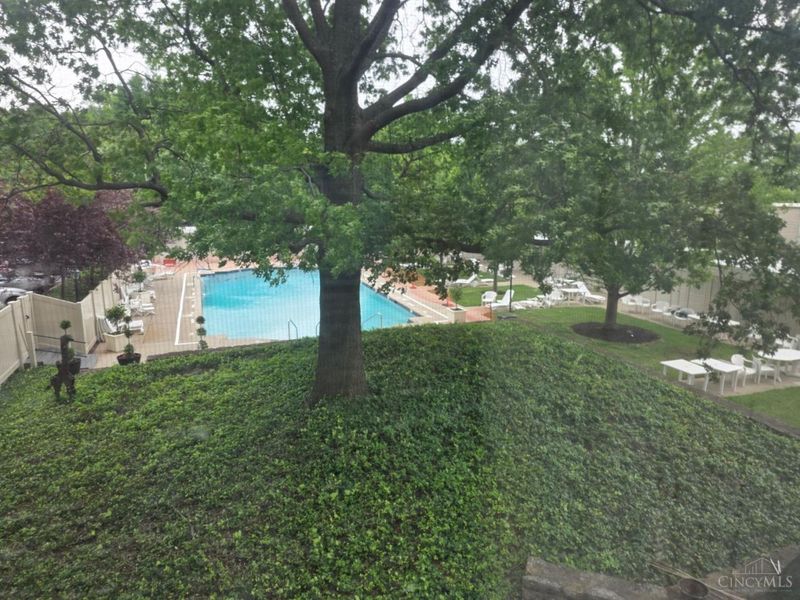 2444 Madison Road, Unit 210B, Cincinnati, OH 45208 Photo 35
