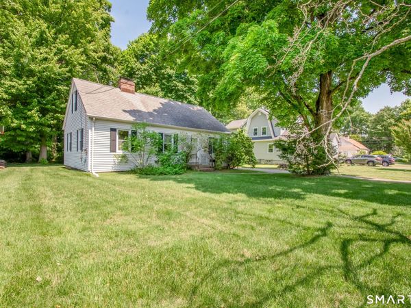 92 Evelyn, Trumbull, CT 06611