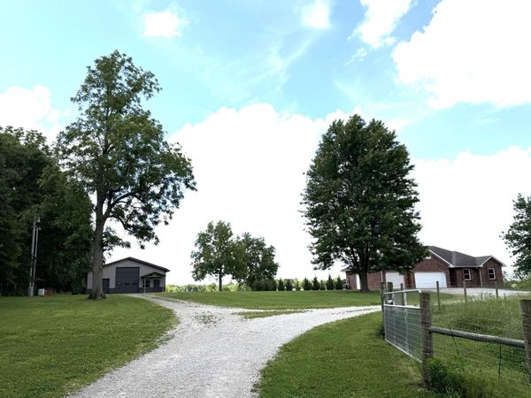 258 State Highway 32 , Buffalo, MO 65622