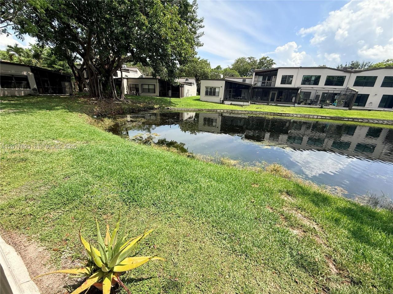 9717 N New River Canal Rd., Unit 406, Plantation, FL 33324 Photo