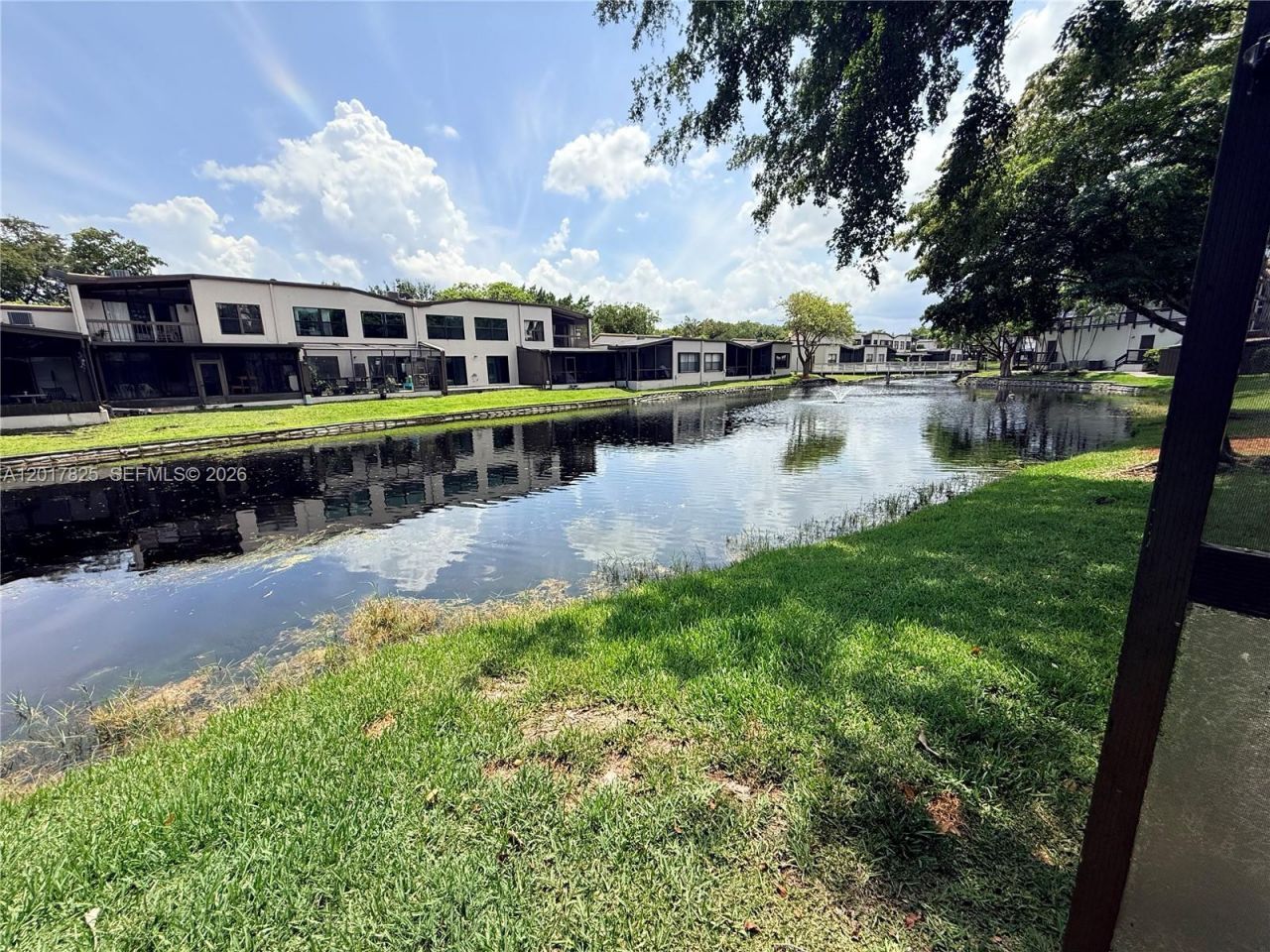 9717 N New River Canal Rd., Unit 406, Plantation, FL 33324 Photo