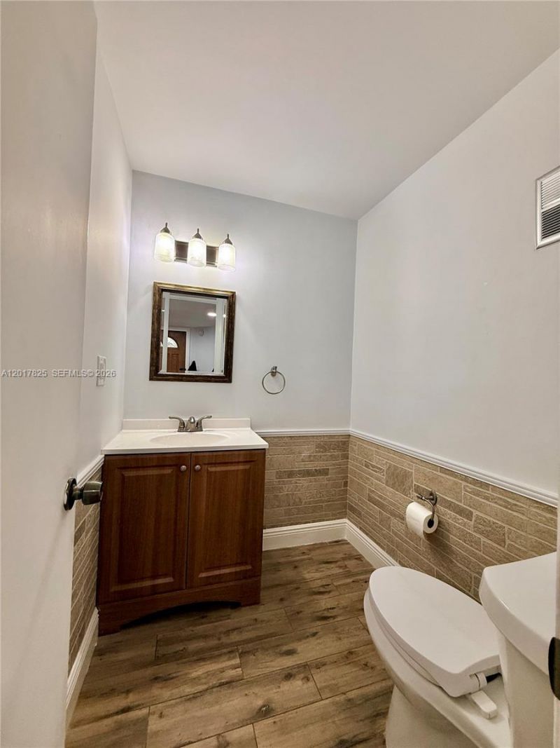 9717 N New River Canal Rd., Unit 406, Plantation, FL 33324 Photo