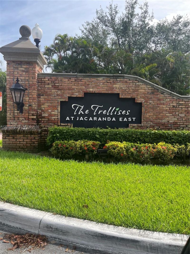 9717 N New River Canal Rd., Unit 406, Plantation, FL 33324 Photo