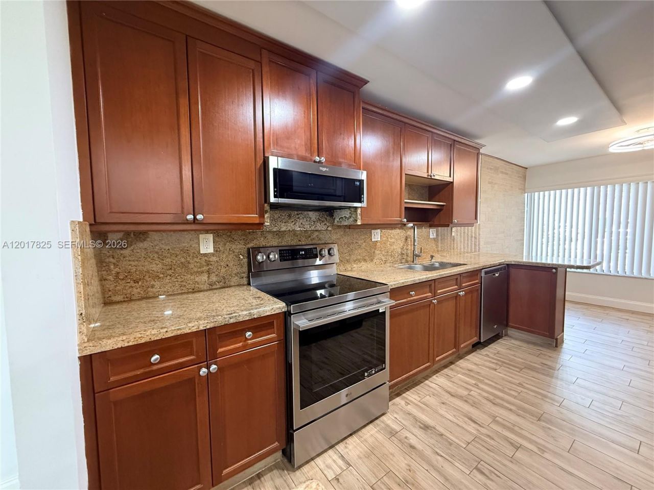 9717 N New River Canal Rd., Unit 406, Plantation, FL 33324 Photo