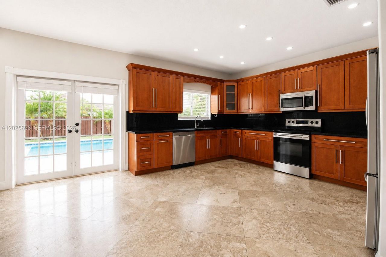 13282 SW 200th Ter, Miami, FL 33177 Photo