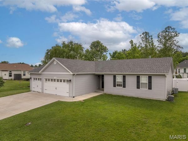 111 Plymouth Drive, Wright City, MO 63390