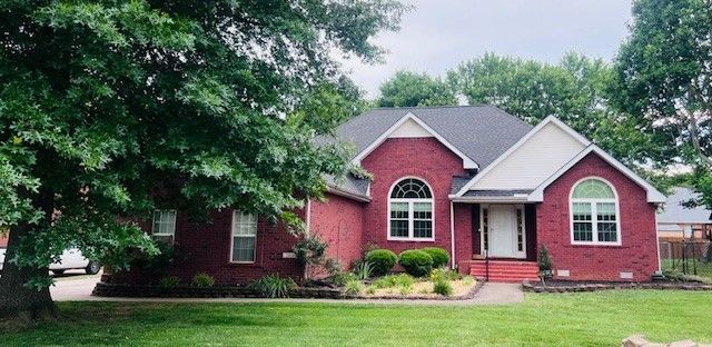 2014 Adonis Dr, Murfreesboro, TN 37128 Main Photo