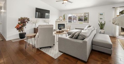 967 Julia Lane, Fernley, NV 89408 Photo