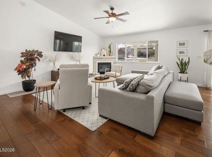 967 Julia Lane, Fernley, NV 89408 Photo