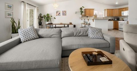 967 Julia Lane, Fernley, NV 89408 Photo