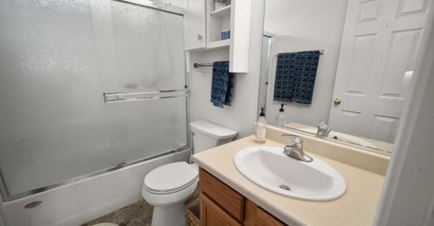 967 Julia Lane, Fernley, NV 89408 Photo