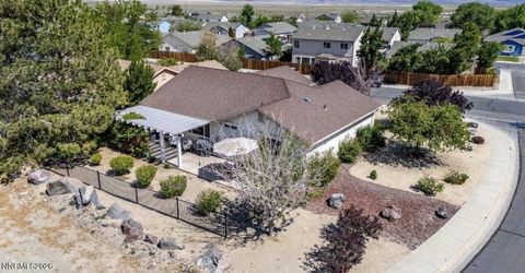 967 Julia Lane, Fernley, NV 89408 Photo