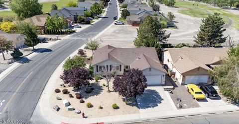 967 Julia Lane, Fernley, NV 89408 Photo