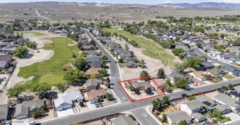 967 Julia Lane, Fernley, NV 89408 Photo