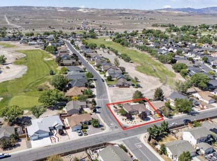 967 Julia Lane, Fernley, NV 89408 Photo