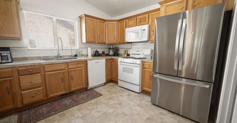 967 Julia Lane, Fernley, NV 89408 Photo