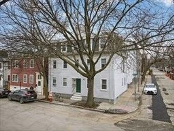 241 Hurley St, Unit 1, Cambridge, MA 02141