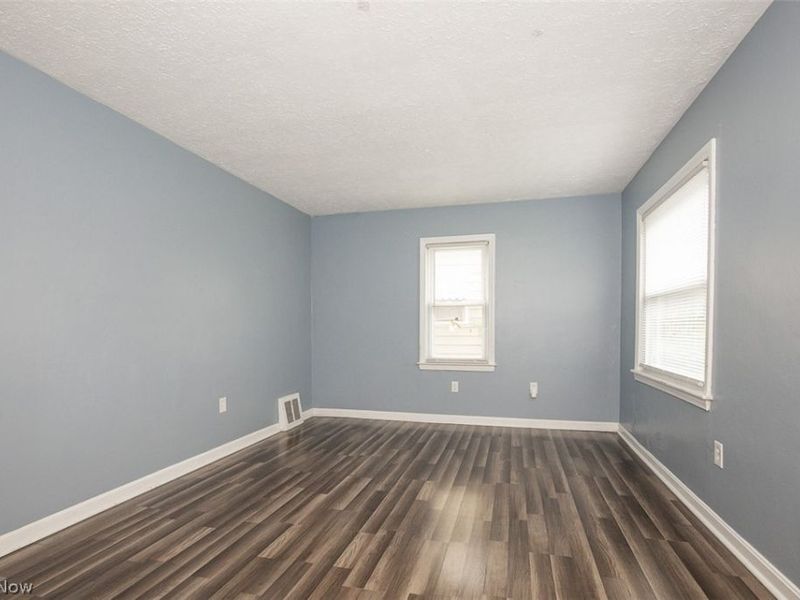 1258 Crestview Avenue, Akron, OH 44320 Photo 5