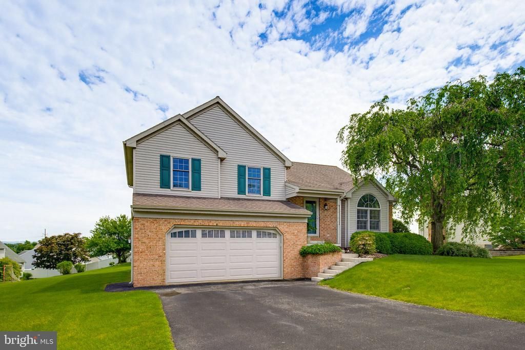 65 Brookfield Drive, Elizabethtown, PA 17022 Main Photo