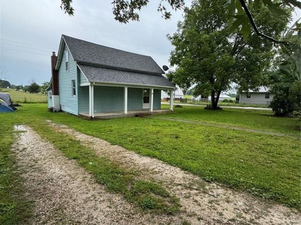 204 E Blue Bird Lane, Leasburg, MO 65535