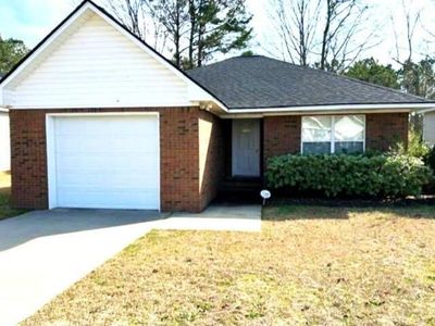 1152 Warrens Way, Manning, SC 29102