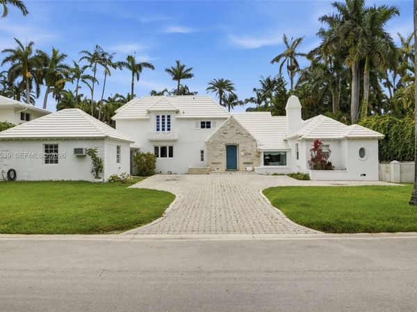 2535 Sunset Dr, Miami Beach, FL 33140