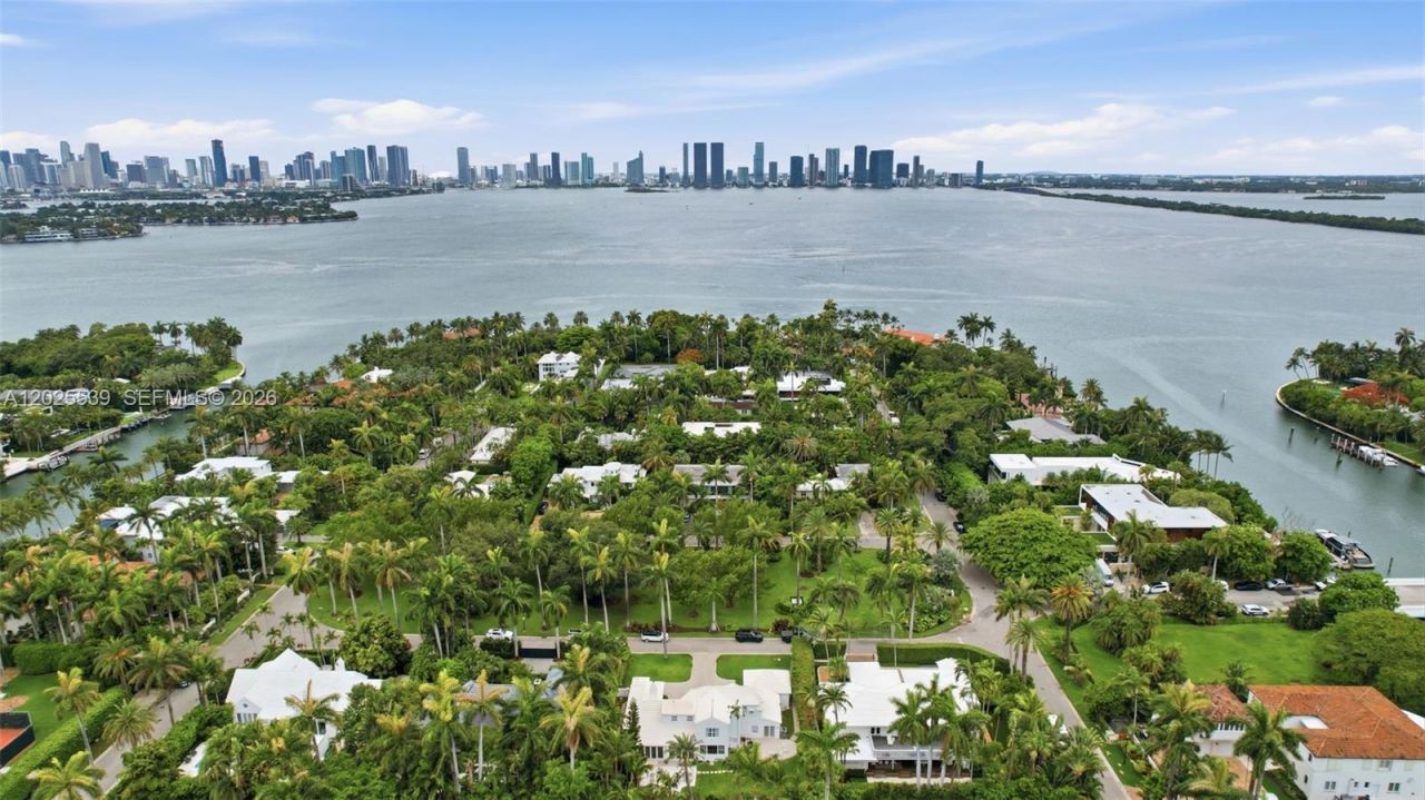 2535 Sunset Dr, Miami Beach, FL 33140 Photo