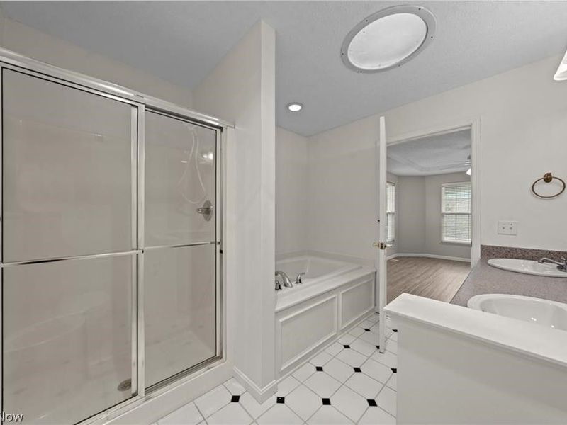 2547 Wyndgate Court, Unit 2547, Westlake, OH 44145 Photo 21