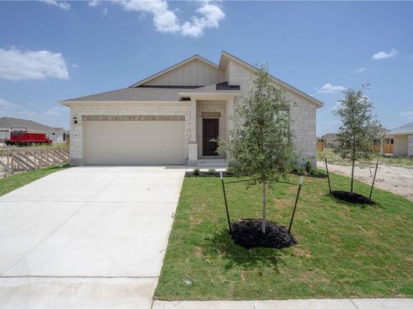220 Tanda LN, Hutto, TX 78634