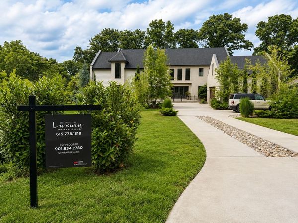 3104 Woodlawn Dr, Nashville, TN 37215