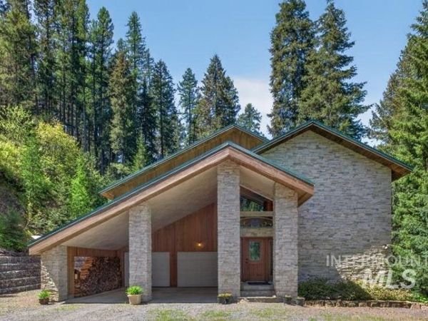 1761 Little Bear Ridge, Troy, ID 83871
