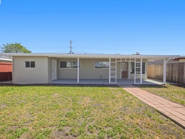 27409 Capri Ave, Hayward, CA 94545
