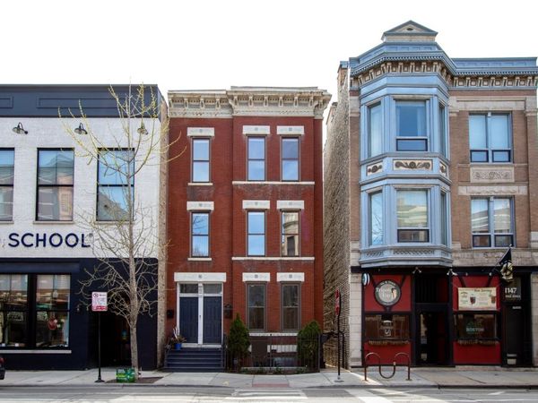 Unit CH, Chicago, IL 60614