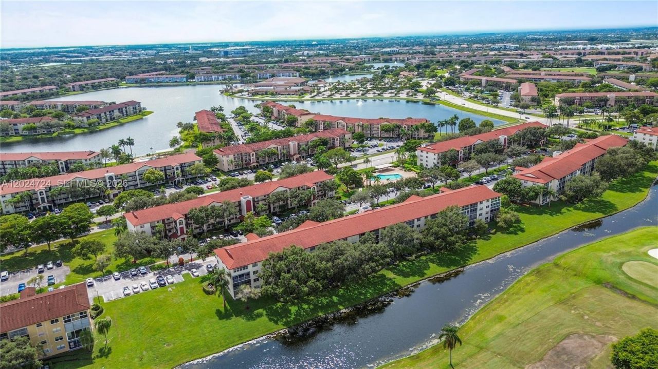 850 SW 133rd Ter , Unit 106B, Pembroke Pines, FL 33027 Photo