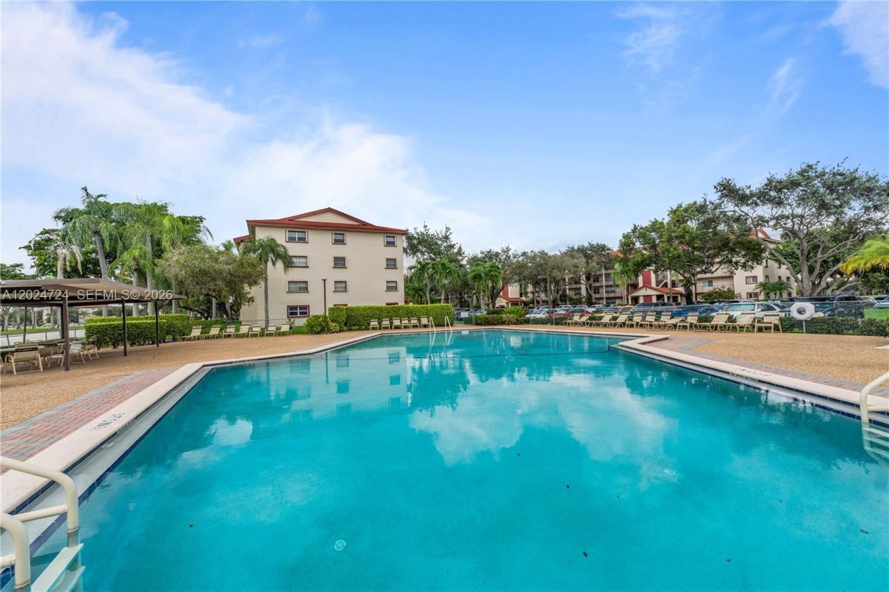 850 SW 133rd Ter , Unit 106B, Pembroke Pines, FL 33027 Photo