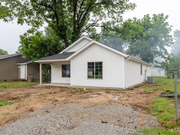 1031 Delano, Poplar Bluff, MO 63901