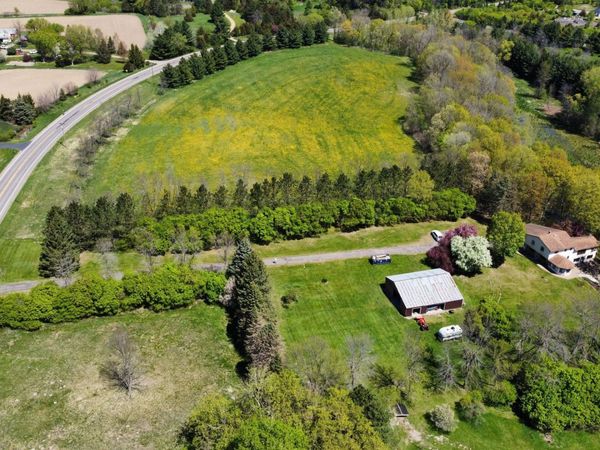 33175 N Lakes Trail, Lindstrom, MN 55045