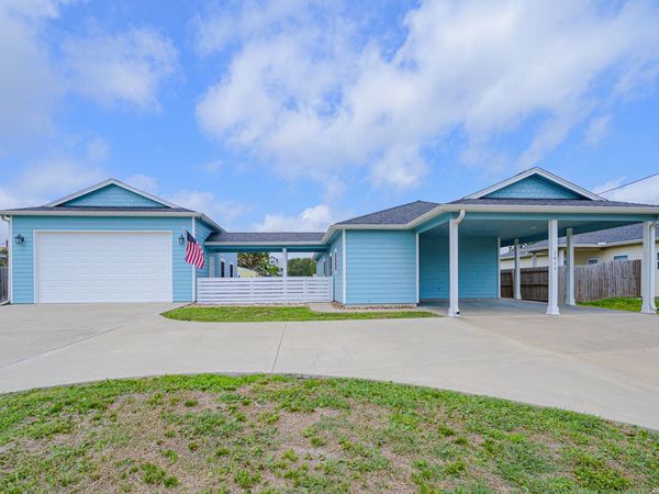 1011 & 1015 S Church, Rockport, TX 78382