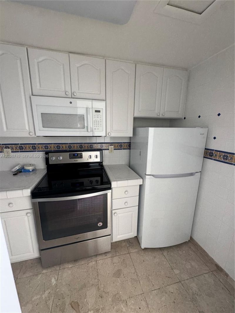 10281 E Bay Harbor Dr, Unit C1, Bay Harbor Islands, FL 33154 Photo