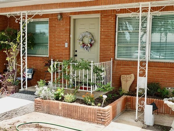 1410 Reynolds Street, Goldthwaite, TX 76844